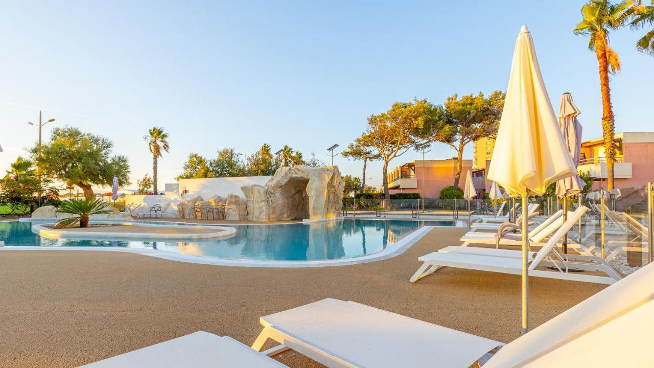 Kaliope Hotel & Residence By Oustal Del Mar ル・ラヴァンドゥー エクステリア 写真
